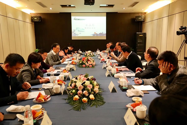 陈义红出席荆州市长与武汉城市圈荆州商会企业家座谈会